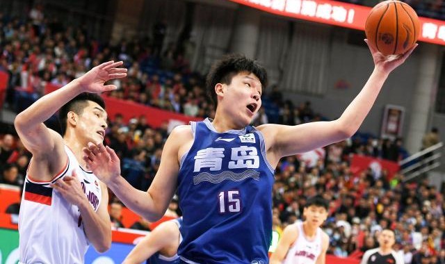 7分7失误！季后赛首秀交学费 杨瀚森的路还长着