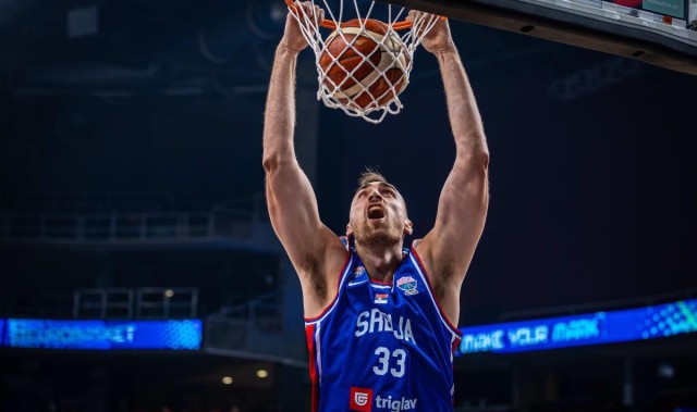 kaiyun-连续两场比赛表现不佳，塞尔维亚内线老将估计很难加盟篮网了？