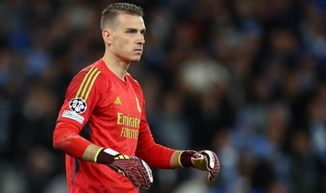 开云体育官网-皇马点球战取胜幕后：被告知有人罚中路，卢宁赌对