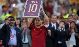 一人一城！32年前的今天托蒂上演罗马一线队首秀